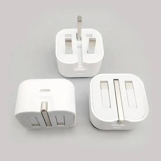 APPLE USB-C POWER ADAPTER (CHARGER) - Image 3